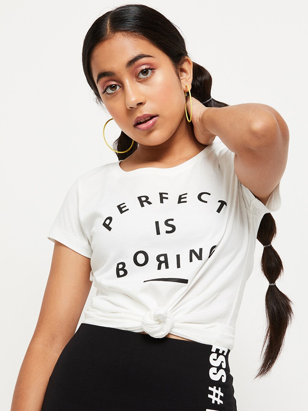 

max Girls White Typography Printed T-shirt