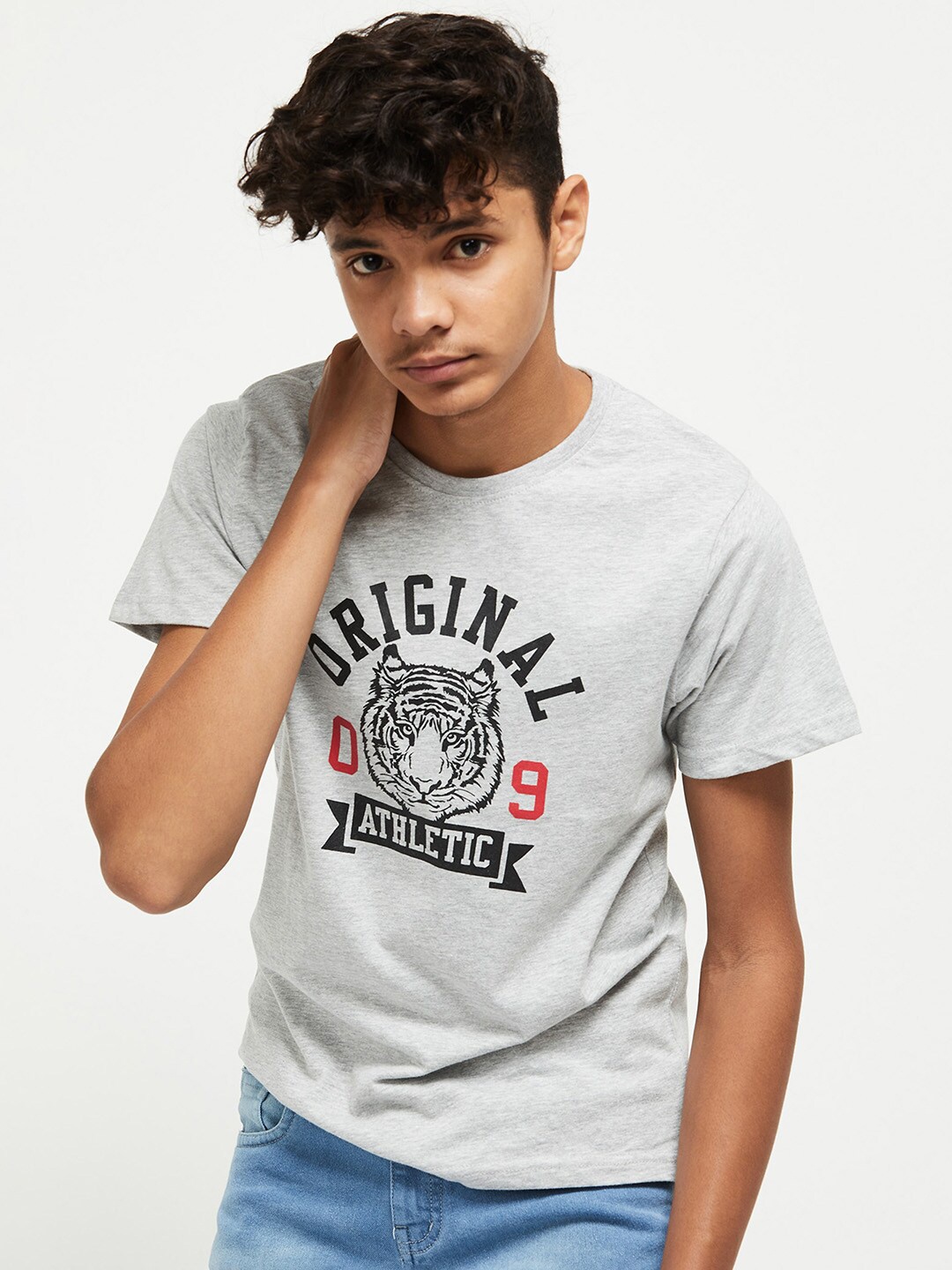 

max Boys Grey Typography Printed T-shirt