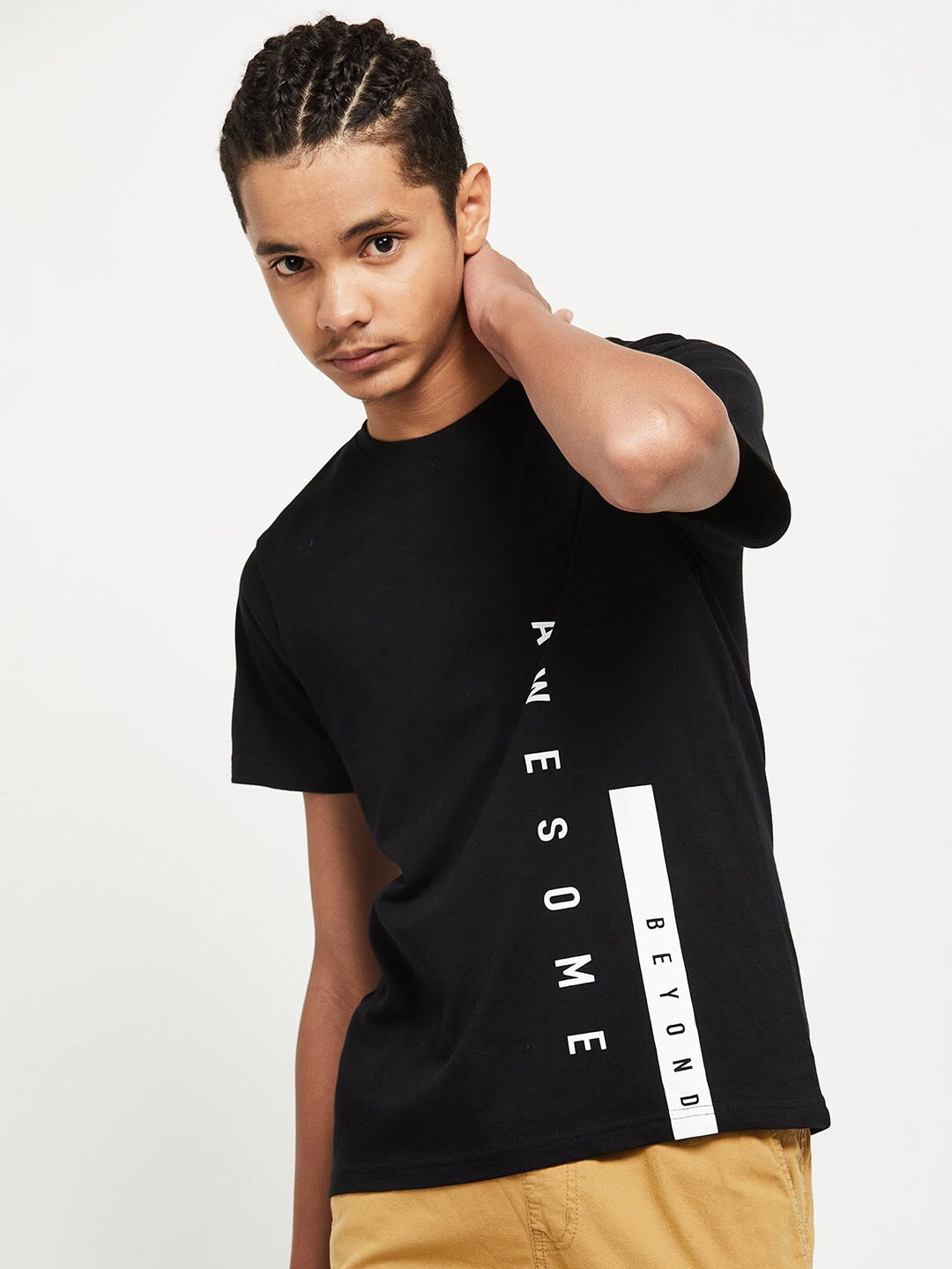 

max Boys Black Typography Printed T-shirt