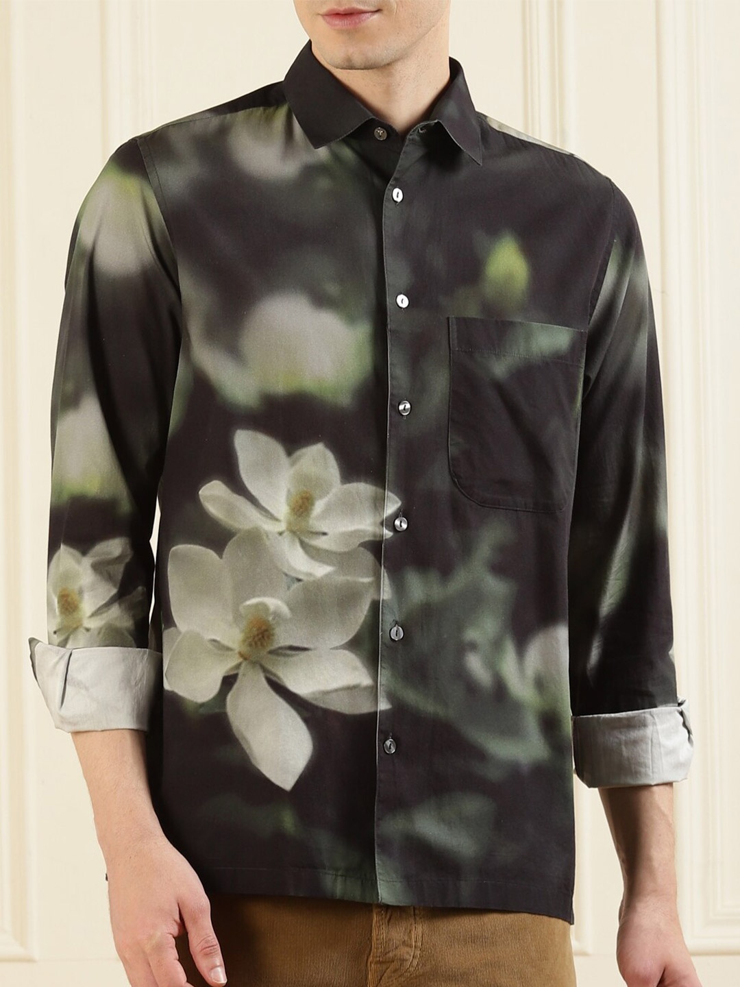 

Ted Baker Men Black Floral Printed Casual Shirt