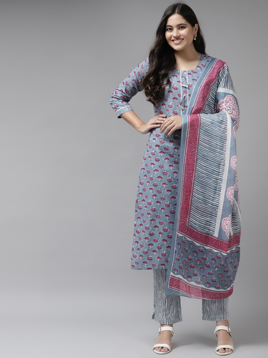 

Yufta Women Grey Ethnic Motifs Printed Pure Cotton Kurta with Trousers & With Dupatta