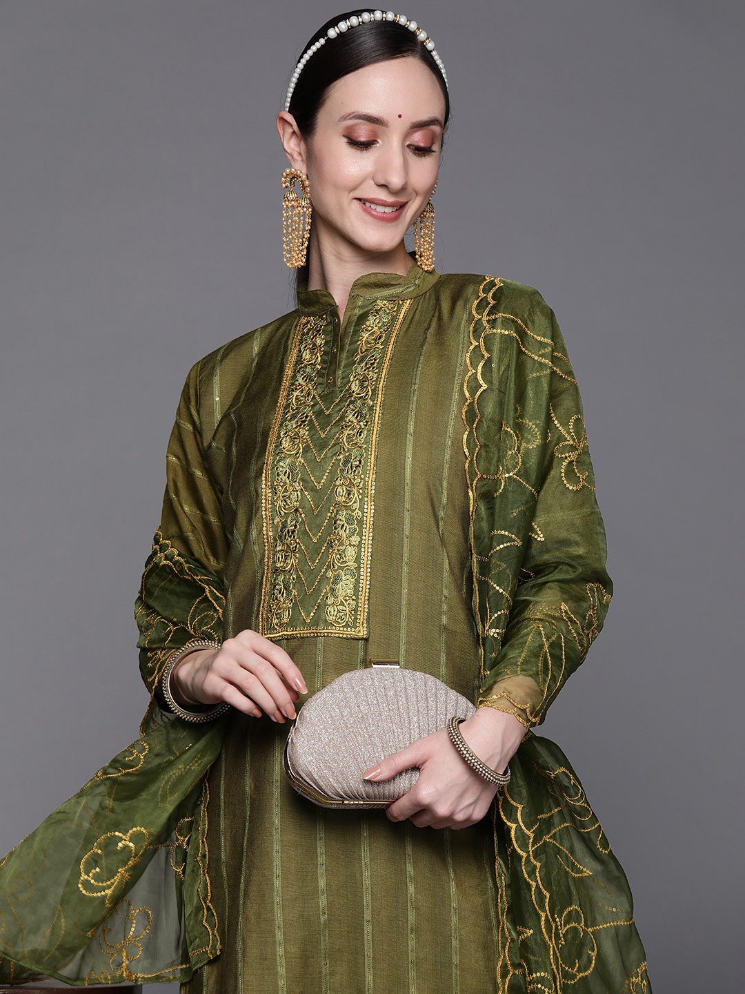

Indo Era Women Olive Green Ethnic Motifs Sequinned Kurta with Trousers & Dupatta