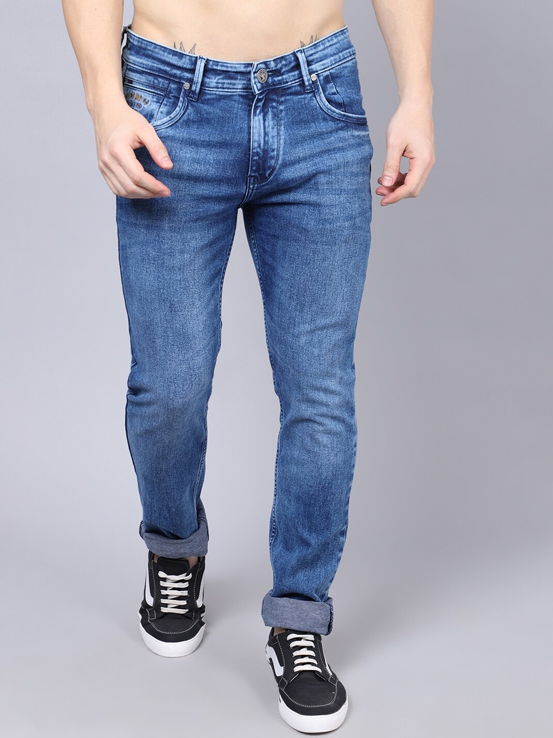 

Cantabil Men Blue Heavy Fade Jeans