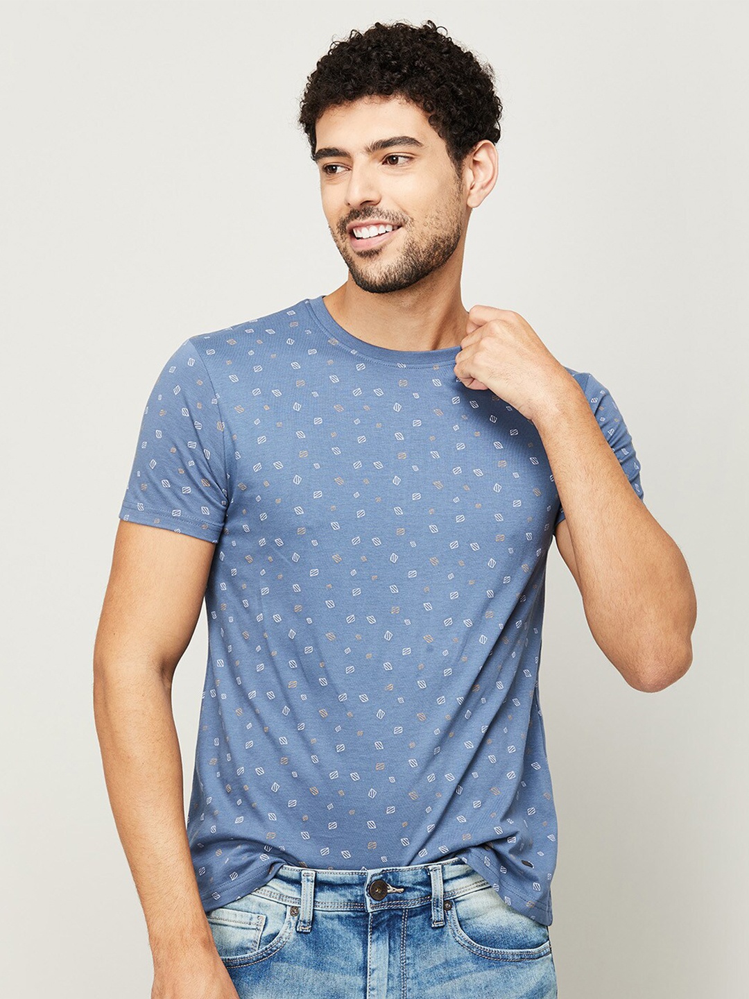 

CODE by Lifestyle Men Blue Printed T-shirt