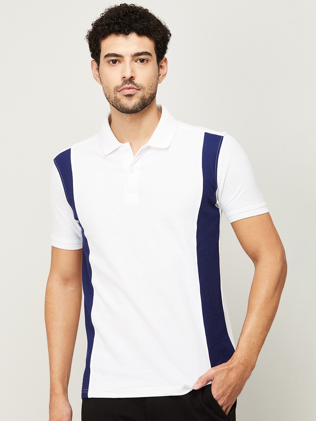 

Fame Forever by Lifestyle Men White Colourblocked Polo Collar T-shirt