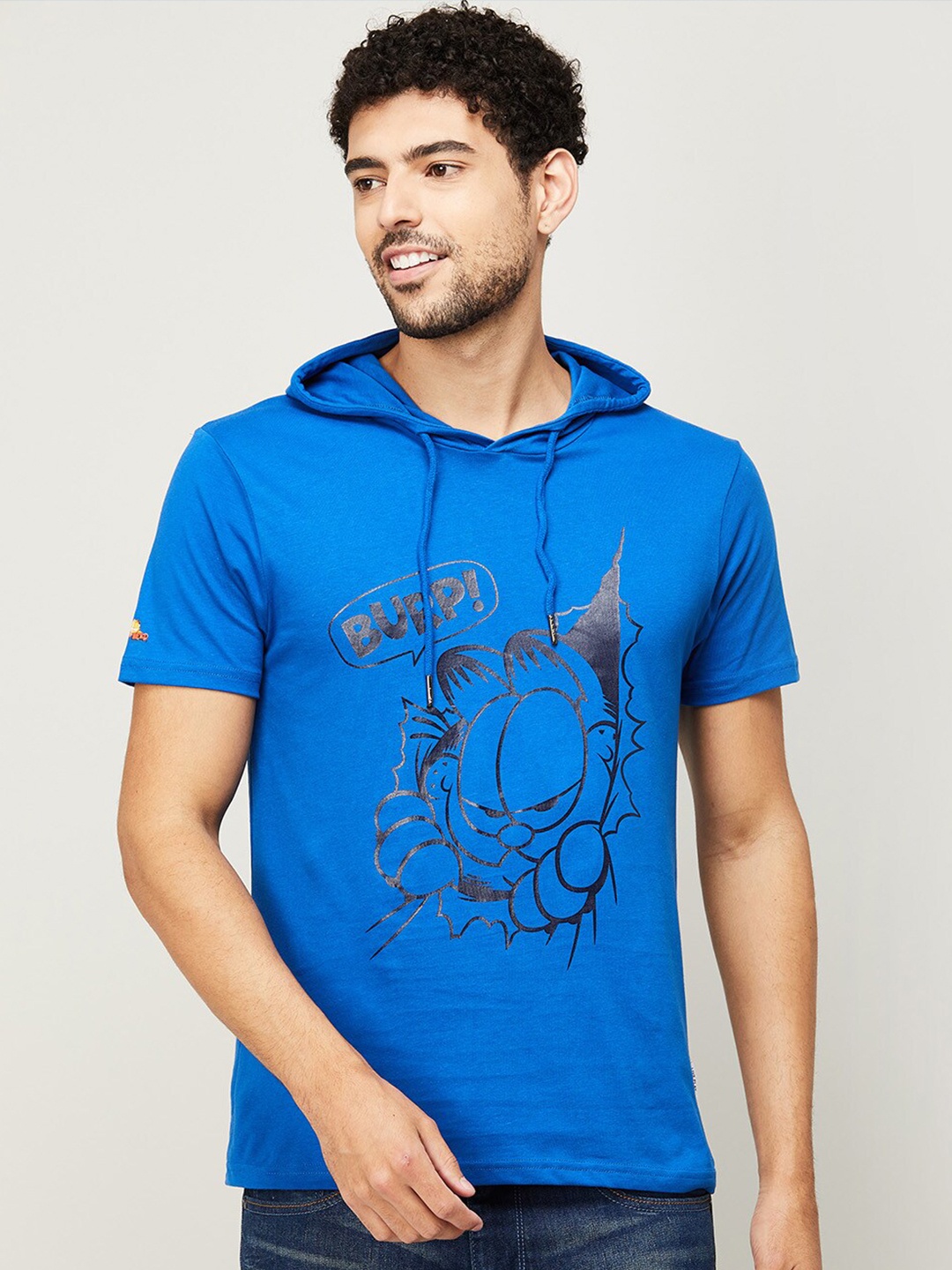 

Fame Forever By Lifestyle Men Blue Printed Raw Edge T-shirt