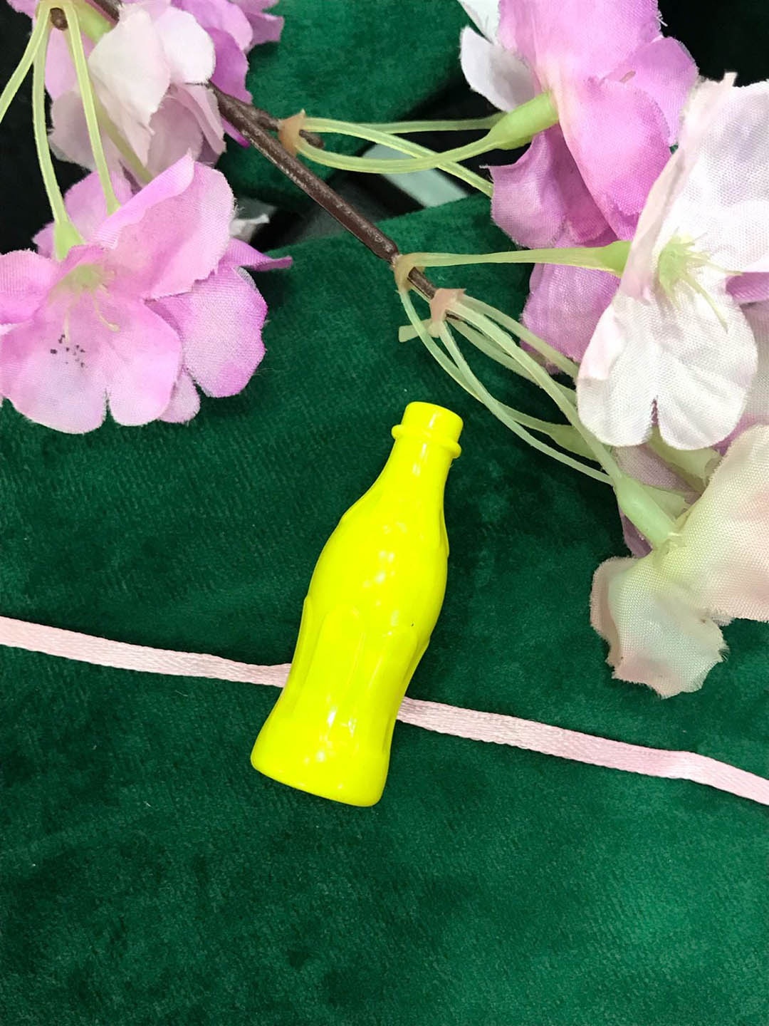 

MORKANTH JEWELLERY Yellow Bottle Light Rakhi