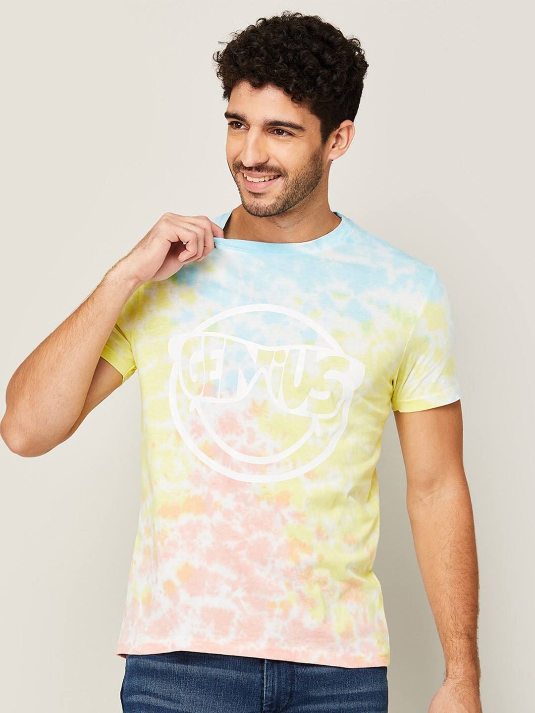 

SmileyWorld Men White & Yellow Tie and Dye Printed T-shirt