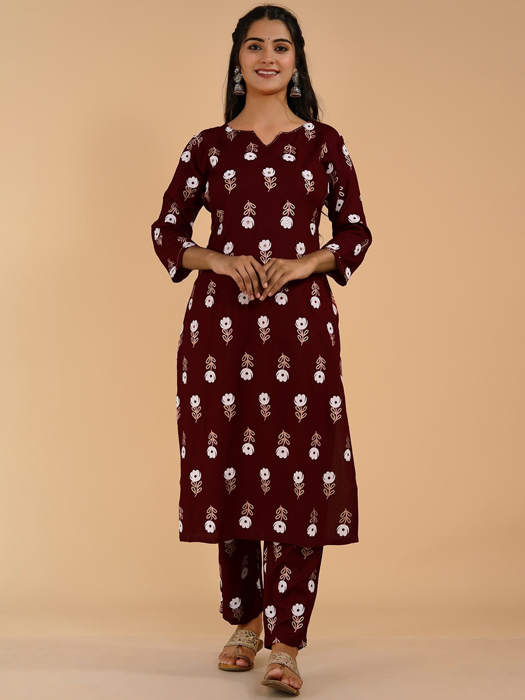 

Tetalee Women Maroon Ethnic Motifs Printed Pure Cotton Kurti with Trousers