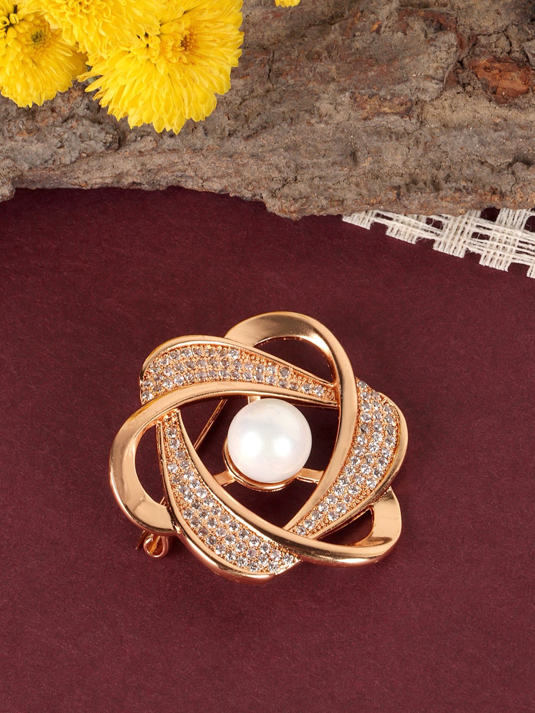 

JEWELS GEHNA Gold-Plated CZ Stone Pearl-Studded Saree Pin