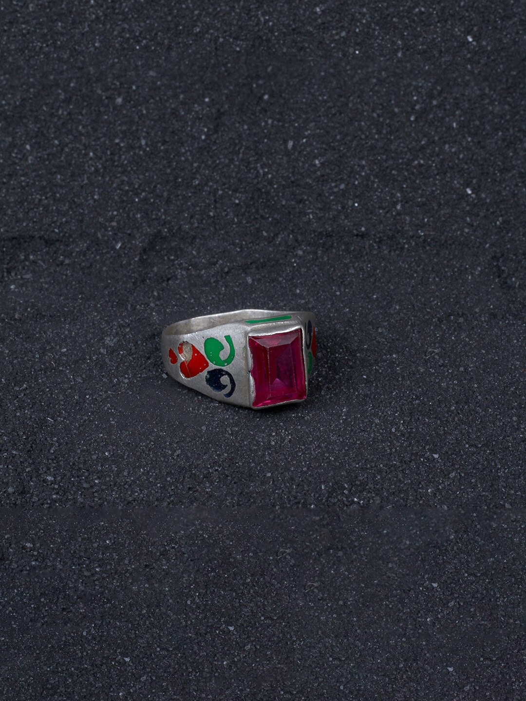 

SANGEETA BOOCHRA 925 Sterling Silver Silver Coloured Pink CZ Studded Afghan Finger Ring