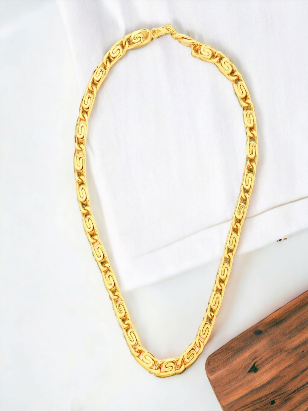 

Goldnera Men Gold-Toned Brass Gold-Plated Chain