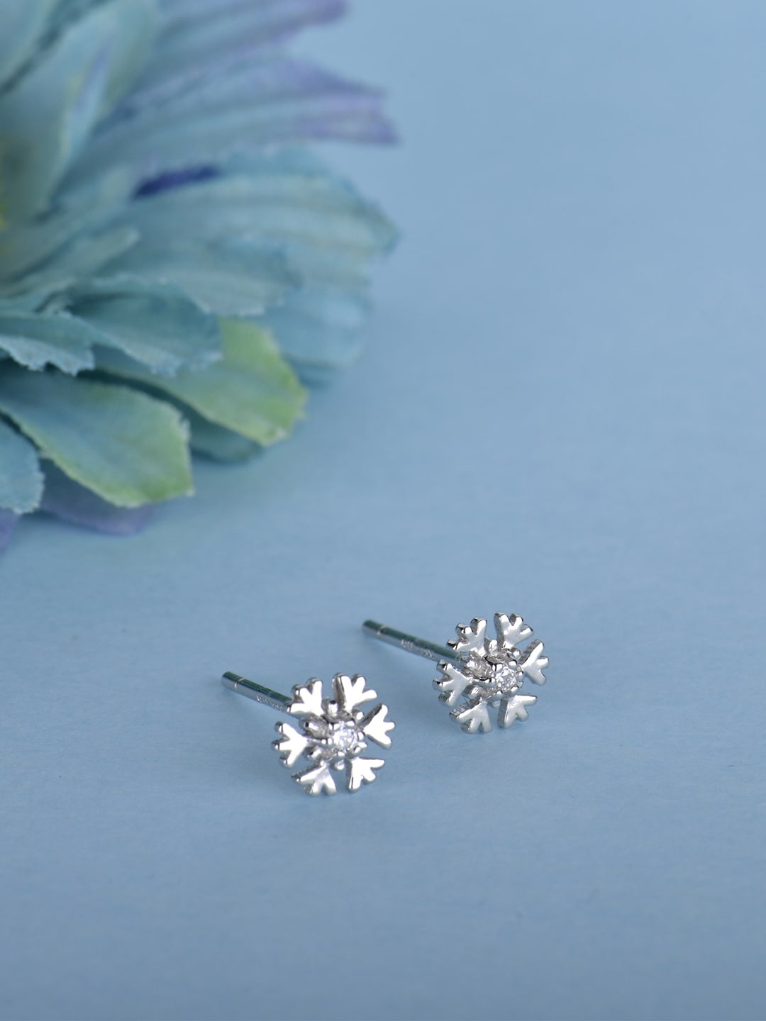 

GIVA Silver-Toned Contemporary Studs Earrings