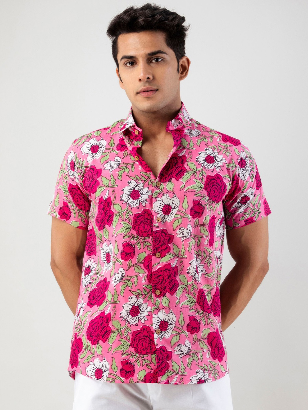 

Firangi Yarn Men Pink Cotton Classic Floral Printed Casual Shirt