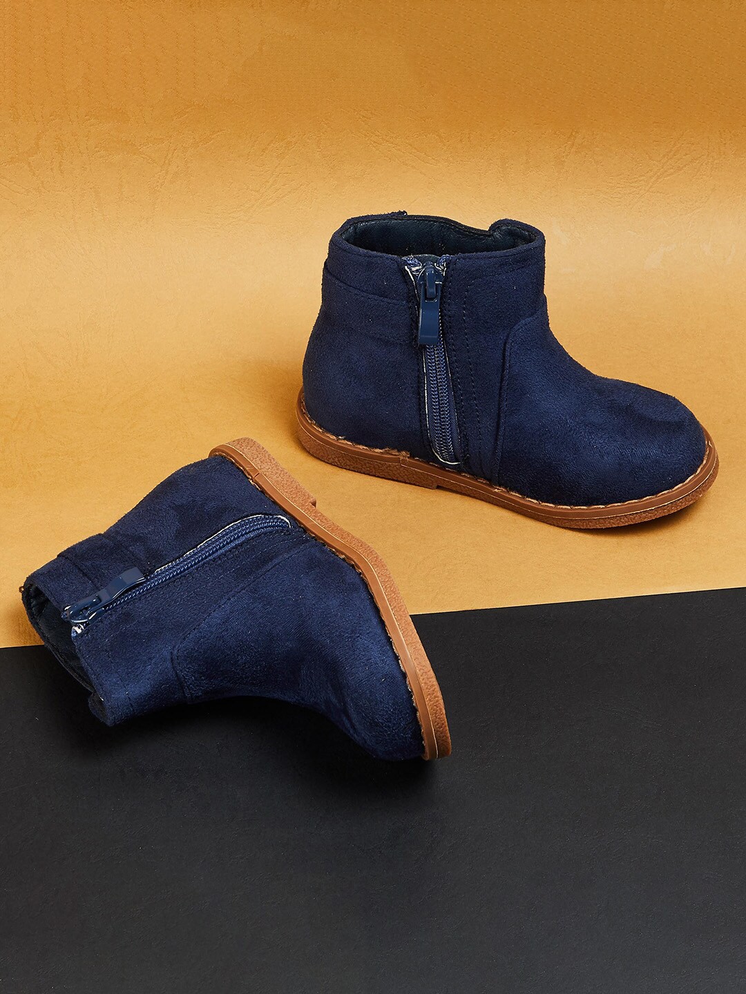 

Fame Forever by Lifestyle Boys Navy Blue Sneakers