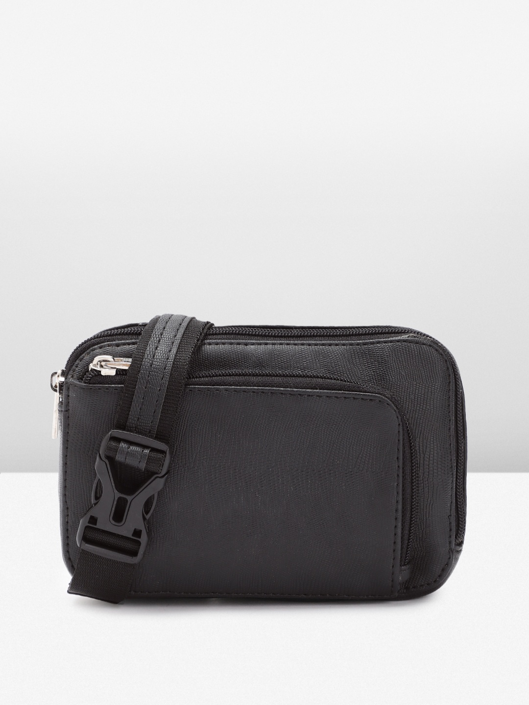 

Baggit Women Textured Sling Bag, Black