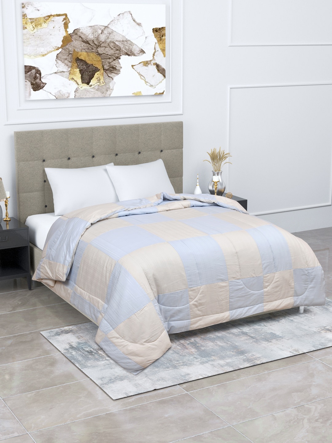

Home Fresh Blue & Cream-Coloured Checked AC Room 350 GSM Double Bed Quilt