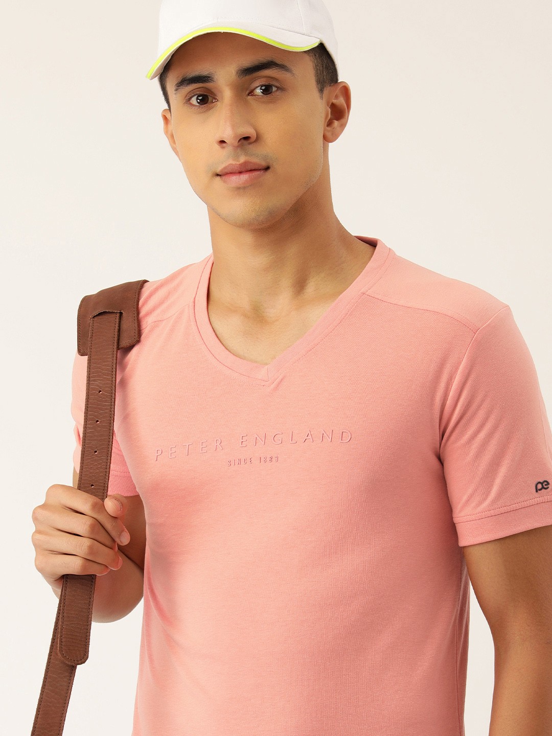 

Peter England Casuals Men Pink Solid T-shirt