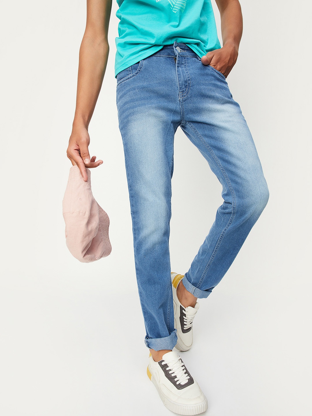 

max Boys Regular Fit Blue Low Distress Light Fade Jeans