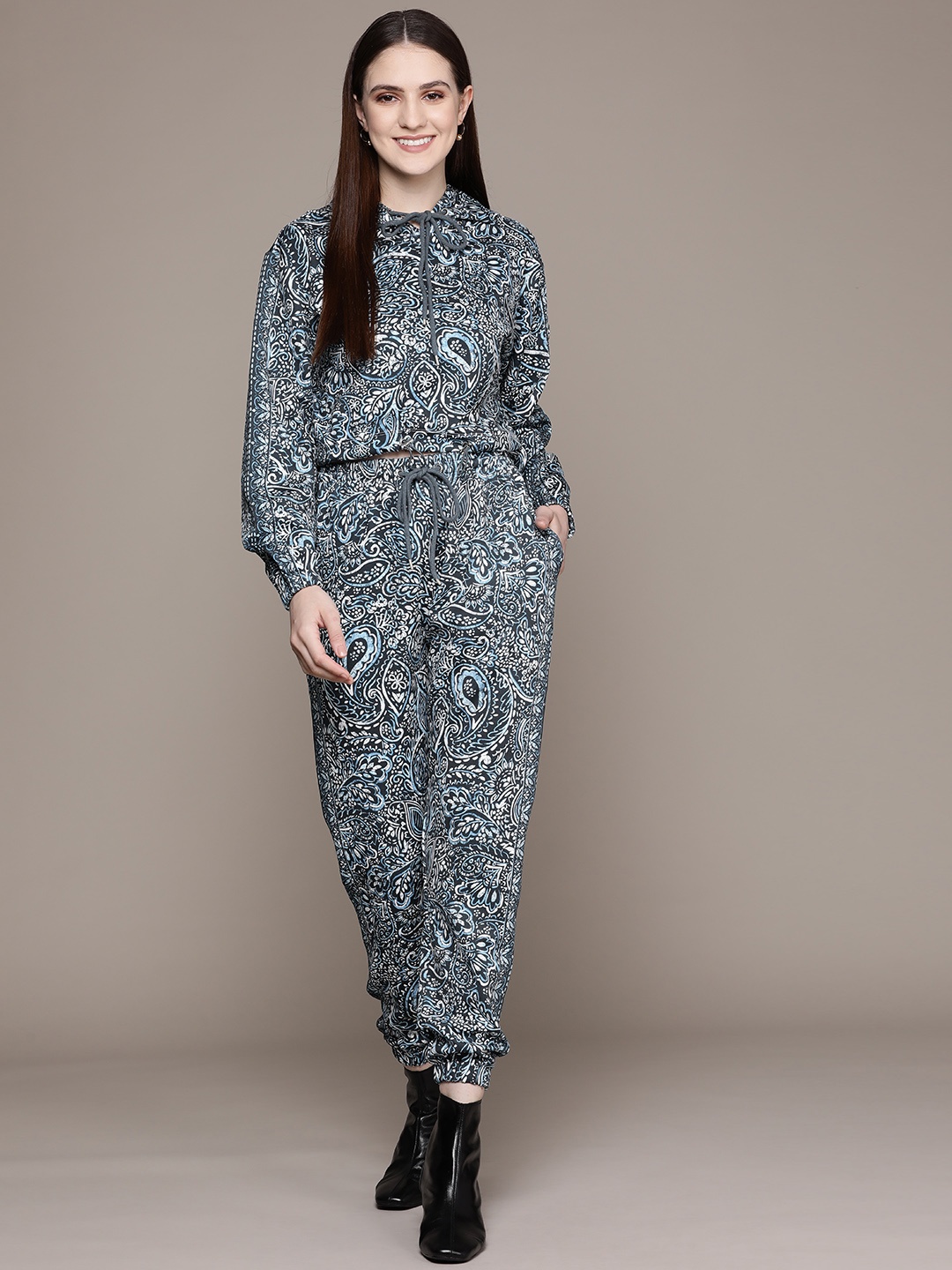 

Label Ritu Kumar Women Printed Co-Ords, Blue