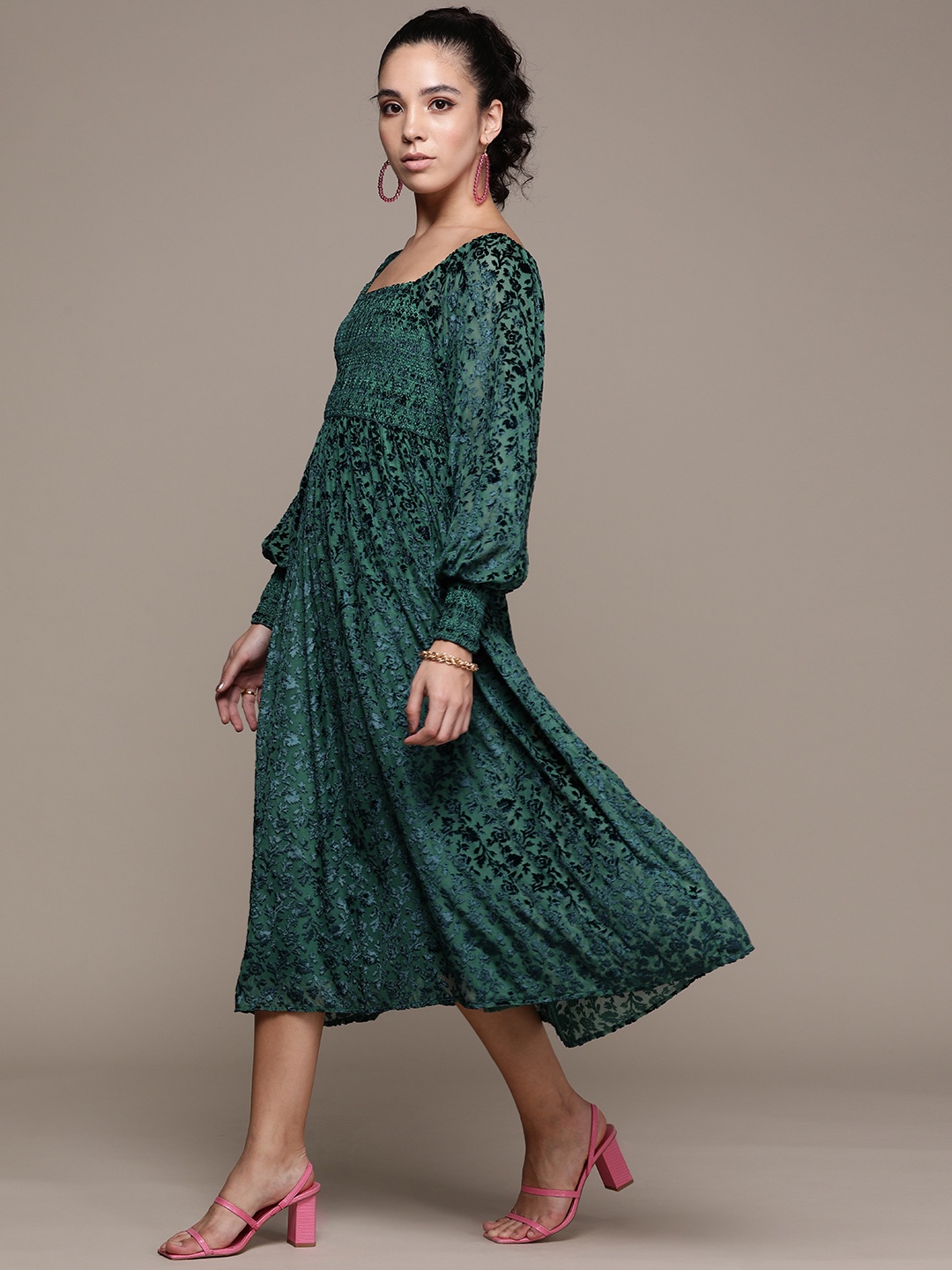 

Label Ritu Kumar Green & Black Floral Print Velvet A-Line Midi Dress