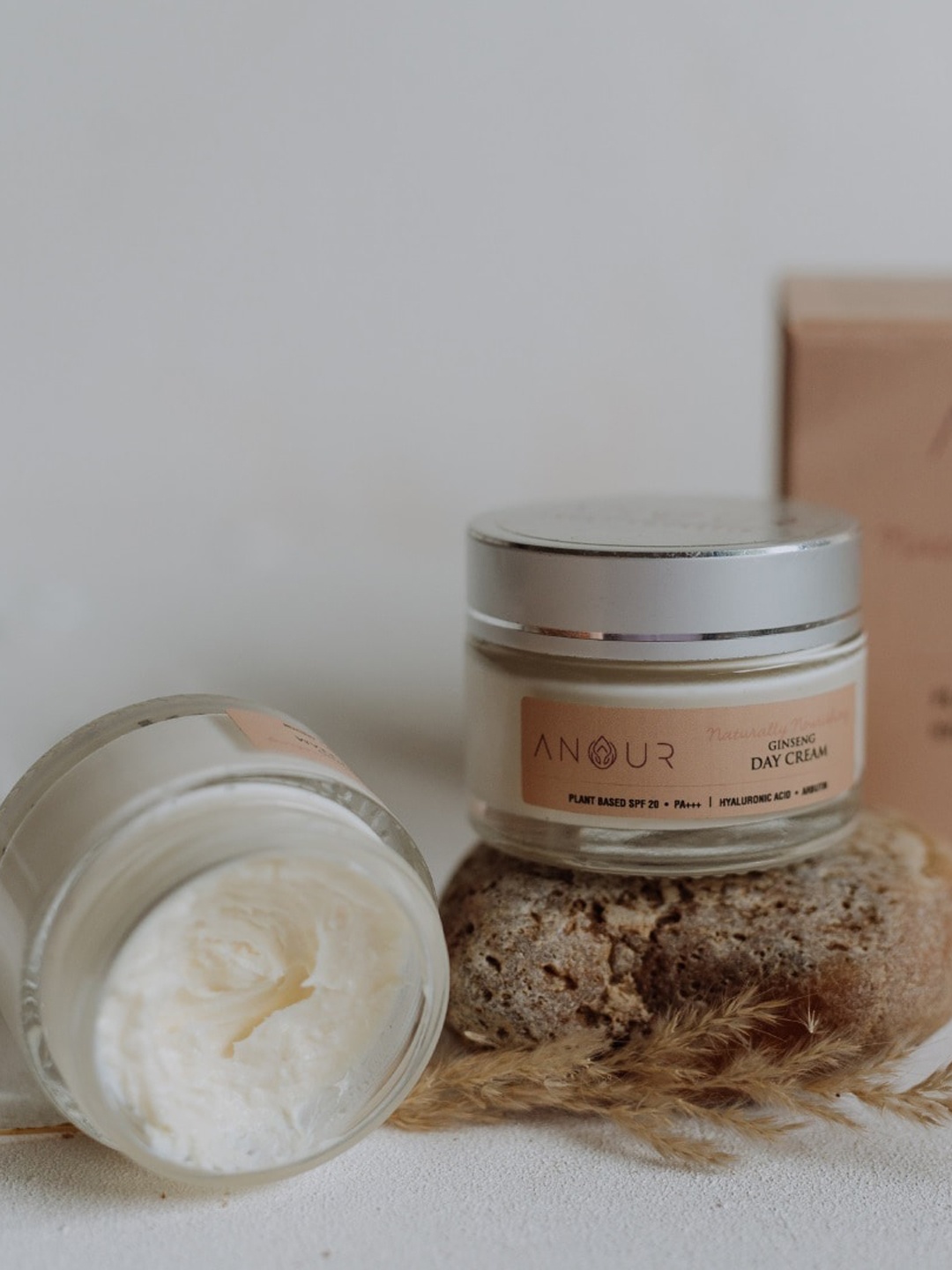 

ANOUR Naturally Nourishing Ginseng Day Cream SPF20 PA+++ with Hyaluronic Acid - 50g, Beige