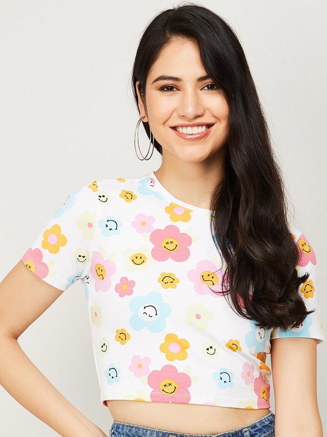 

SmileyWorld White Floral Print Crop Top