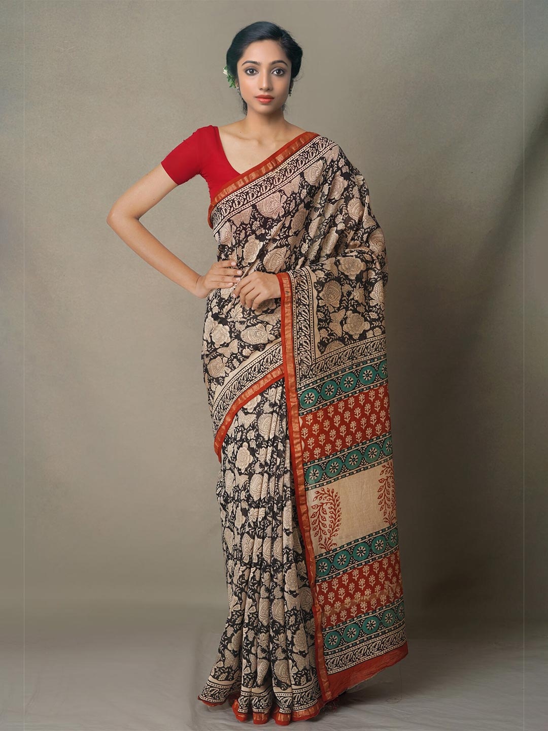 

Unnati Silks Black & Green Ethnic Motifs Silk Cotton Chanderi Saree