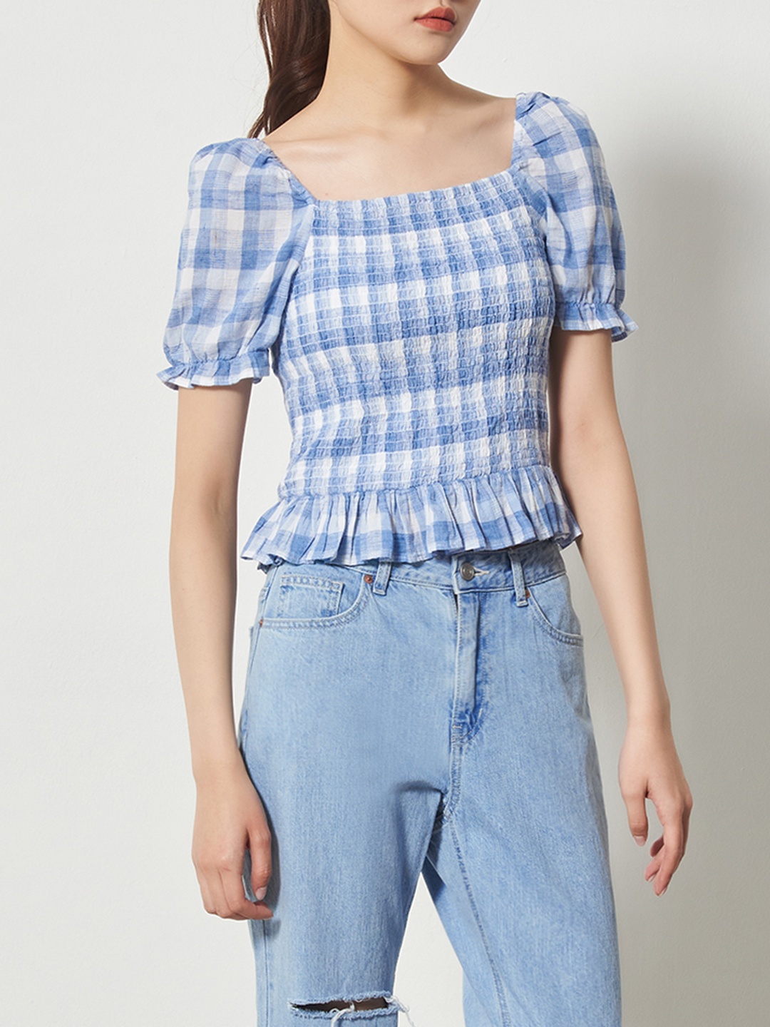 

8seconds Women Blue & White Smocked Checked Top