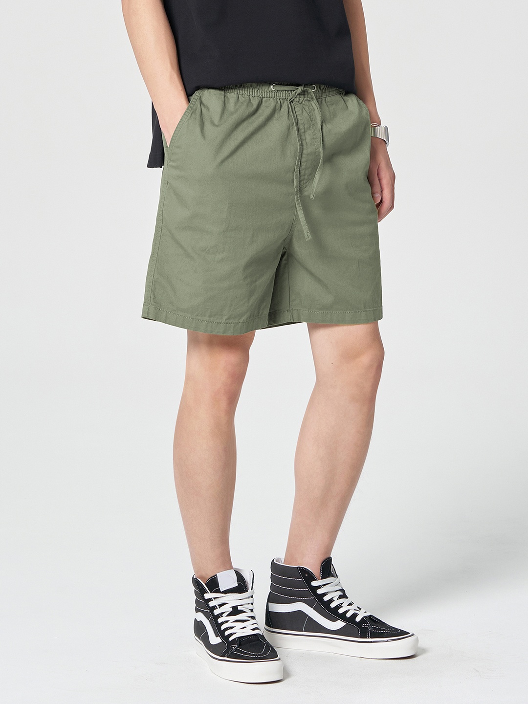 

8seconds Men Olive Green Solid Pure Cotton Regular Shorts