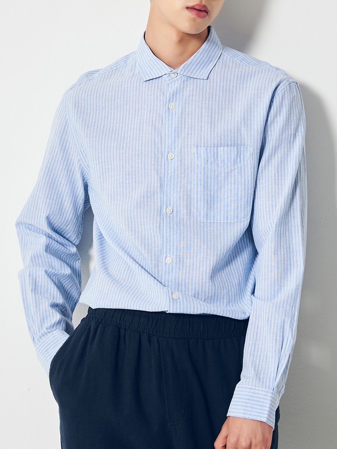 

8seconds Men Blue Striped Linen Cotton Casual Shirt