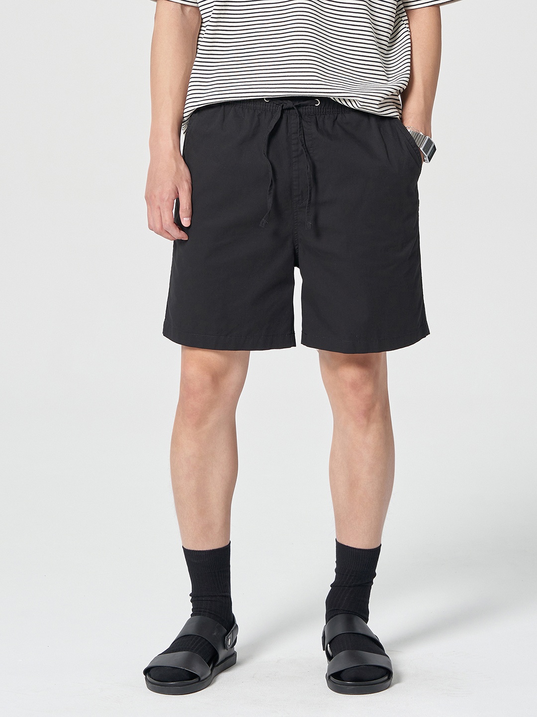 

8seconds Men Black Solid Pure Cotton Regular Shorts