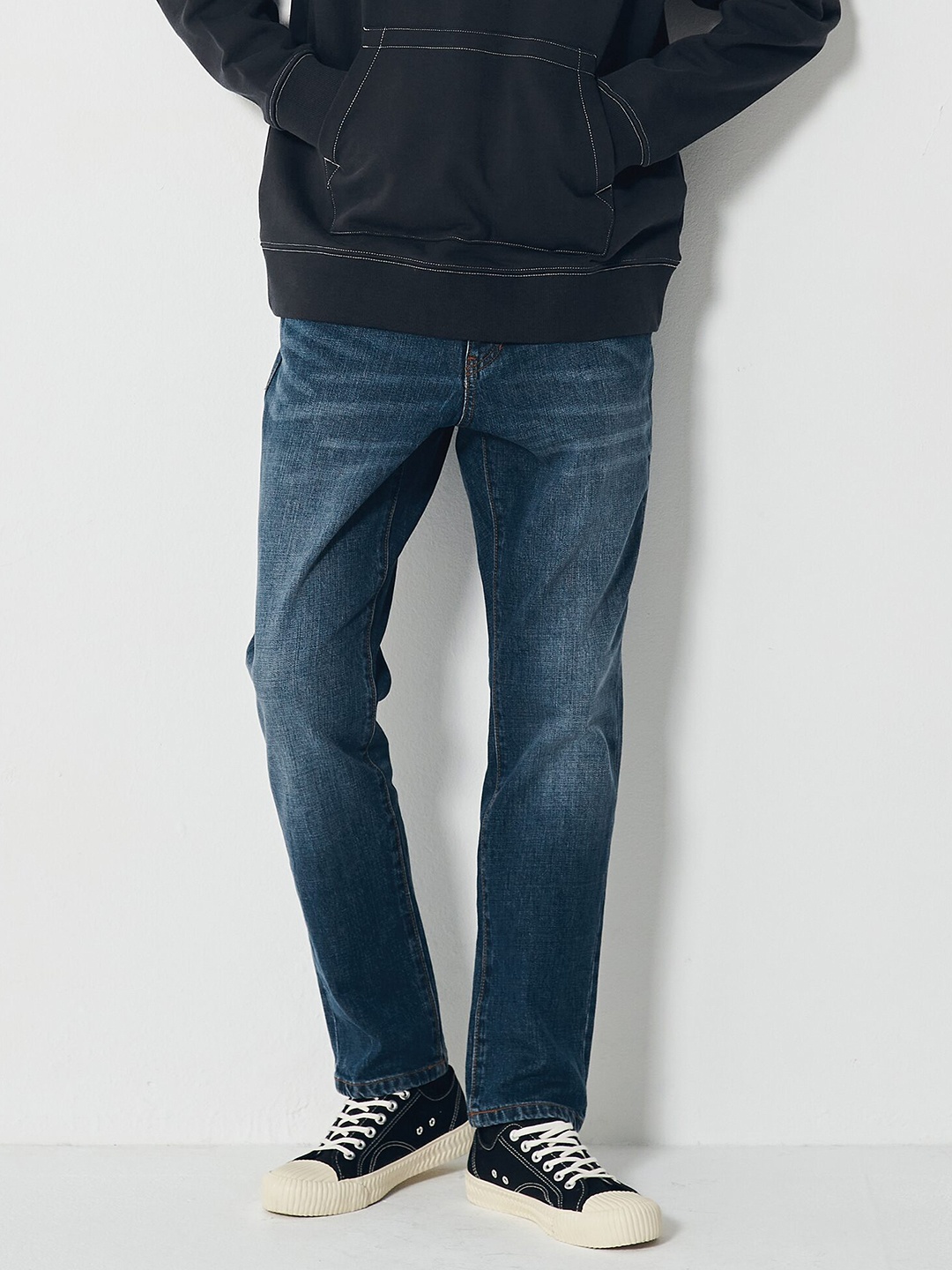 

8seconds Men Navy Blue Light Fade Stretchable Jeans
