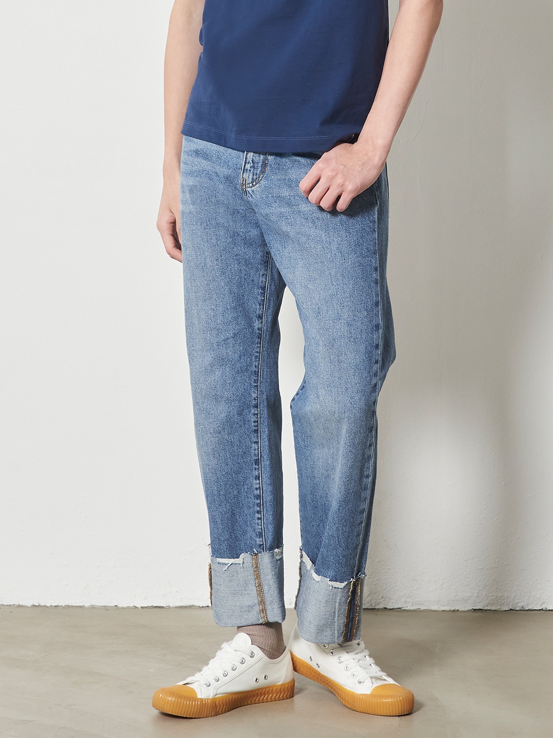 

8seconds Men Navy Blue Light Fade Stretchable Jeans