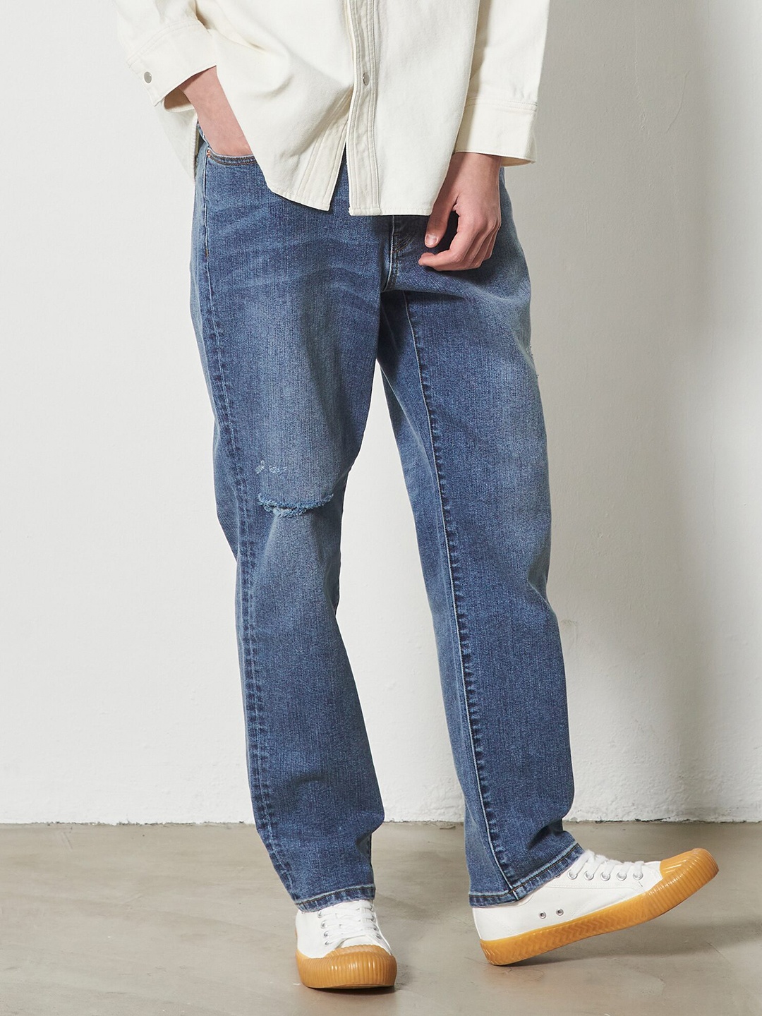

8seconds Men Navy Blue Slash Knee Light Fade Tapered Fit Stretchable Jeans