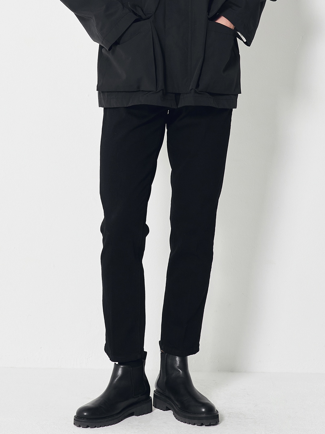 

8seconds Men Black Tapered Stretchable Jeans