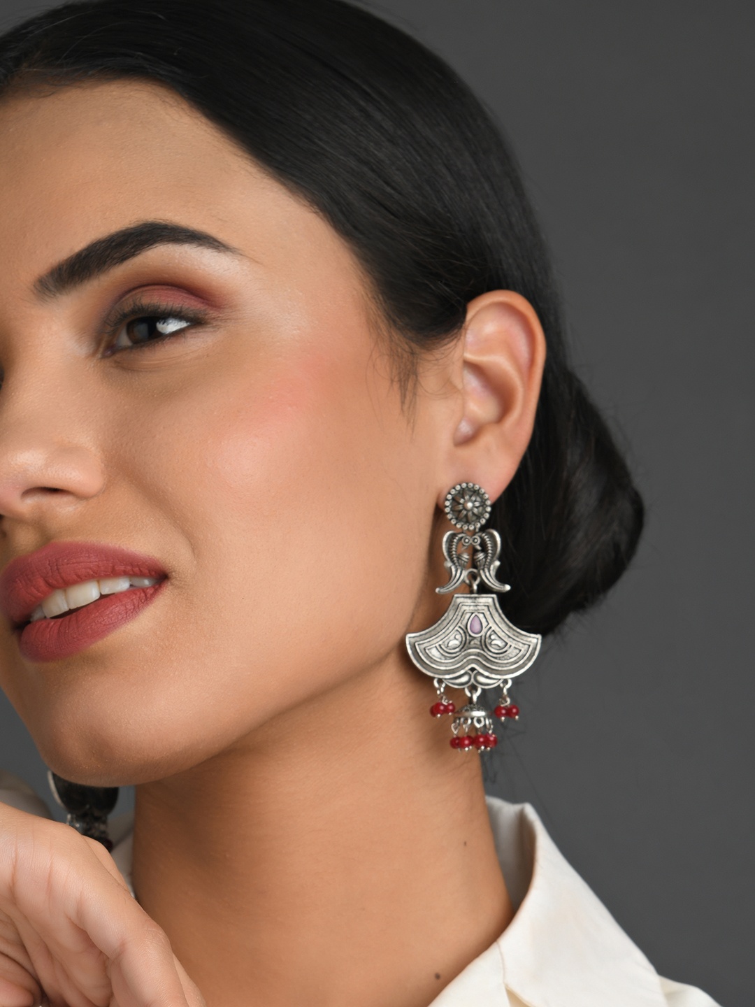 

Fida Red Contemporary Drop Earrings