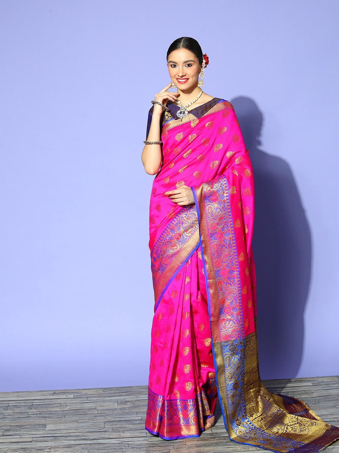 

Mitera Woven Design Saree with Woven Design border, Pink