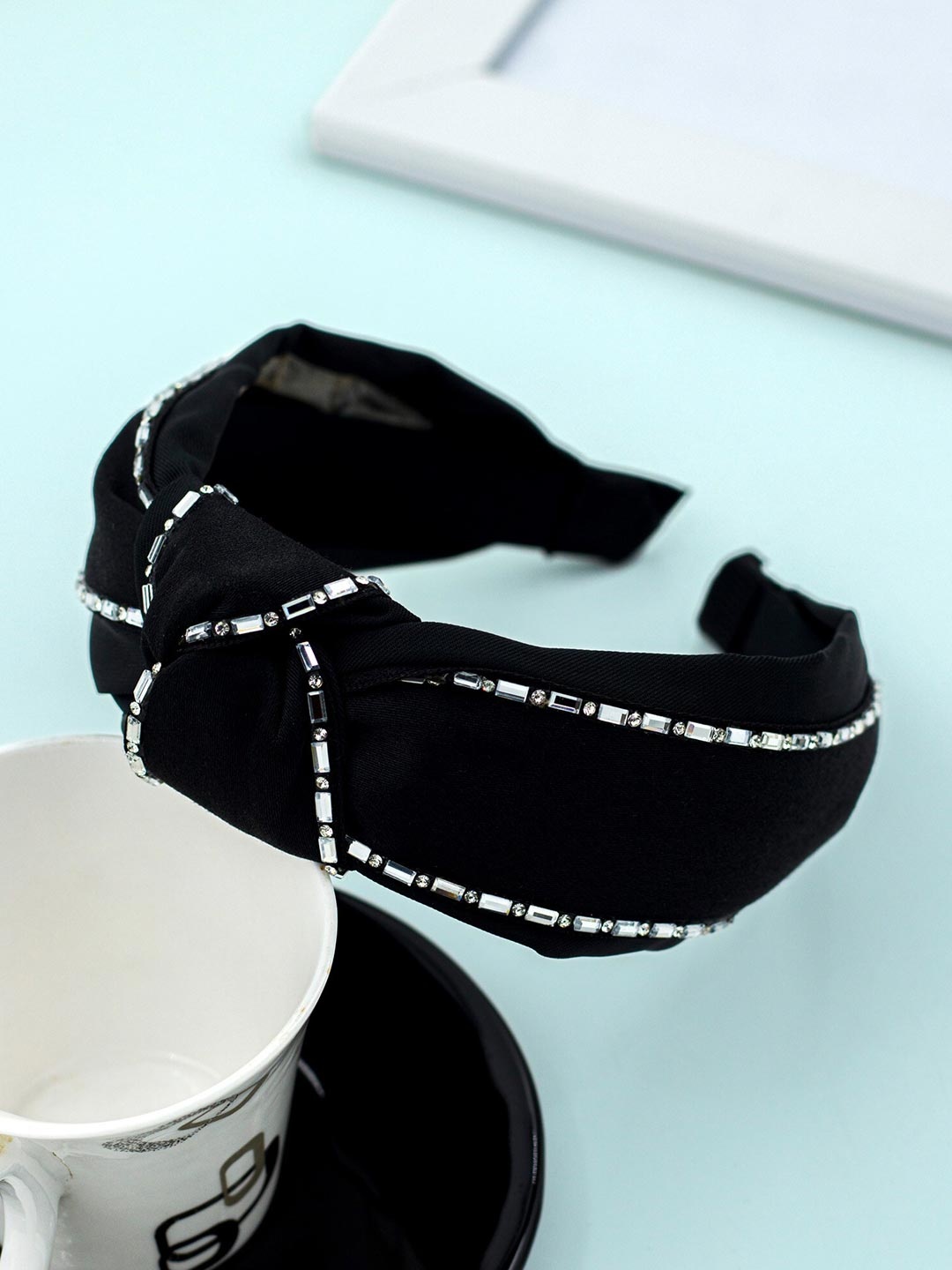 

Bellofox Women Black & White Hairband