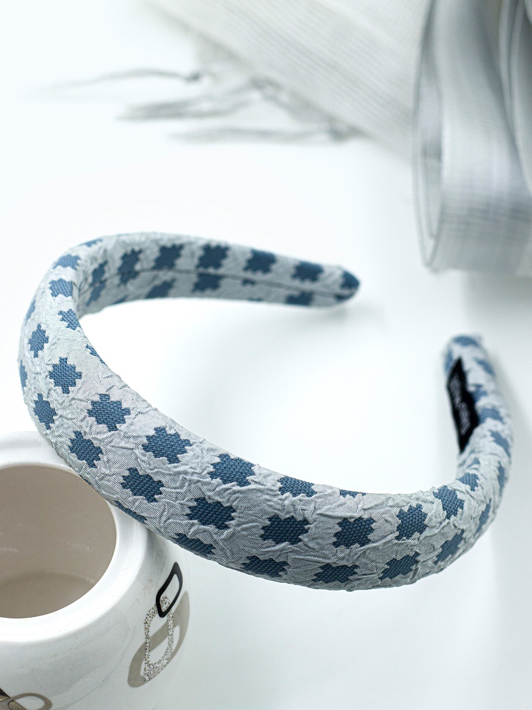 

Bellofox Women White & Blue Hairband