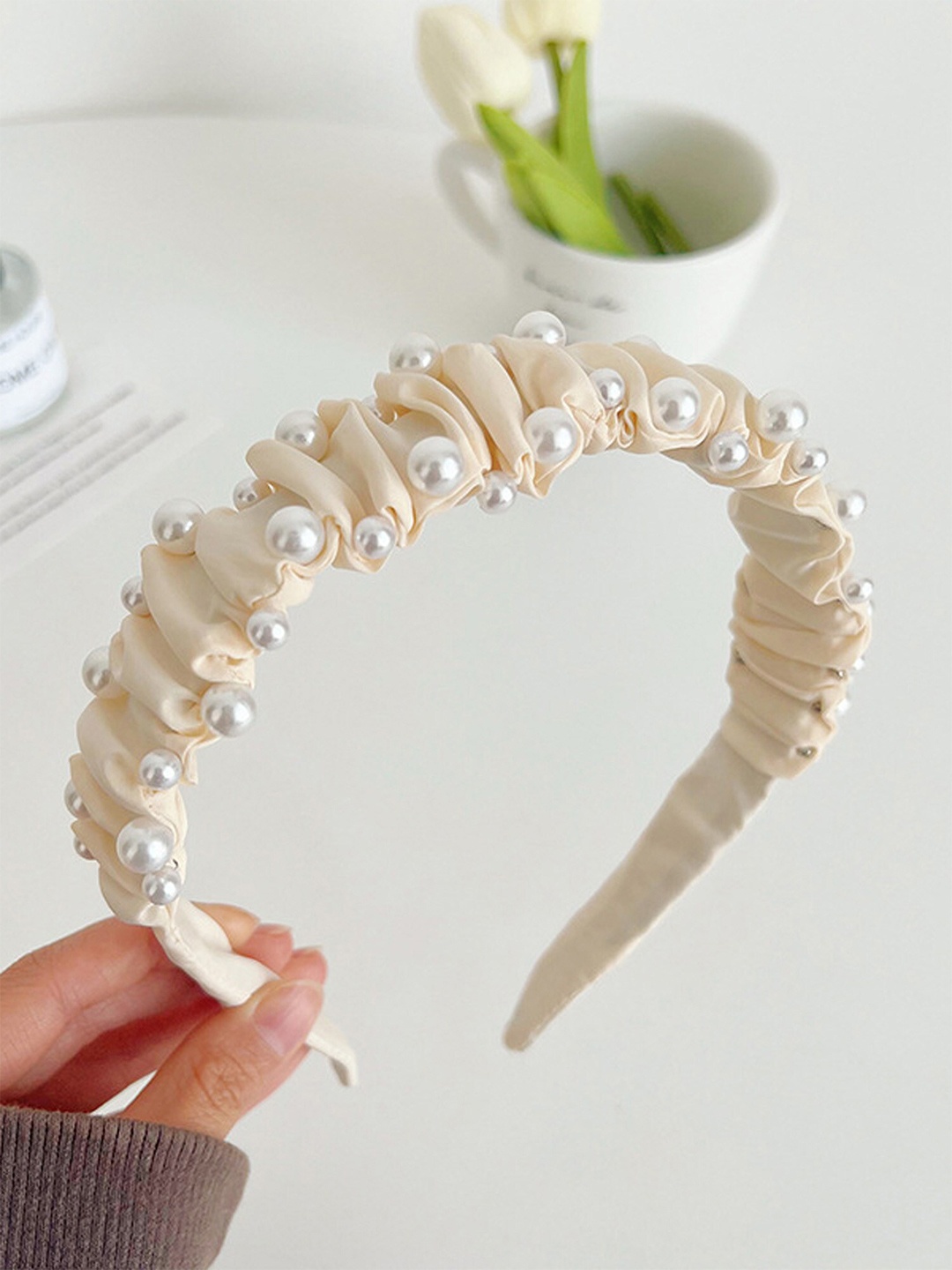 

Bellofox Women Beige Beaded Hairband
