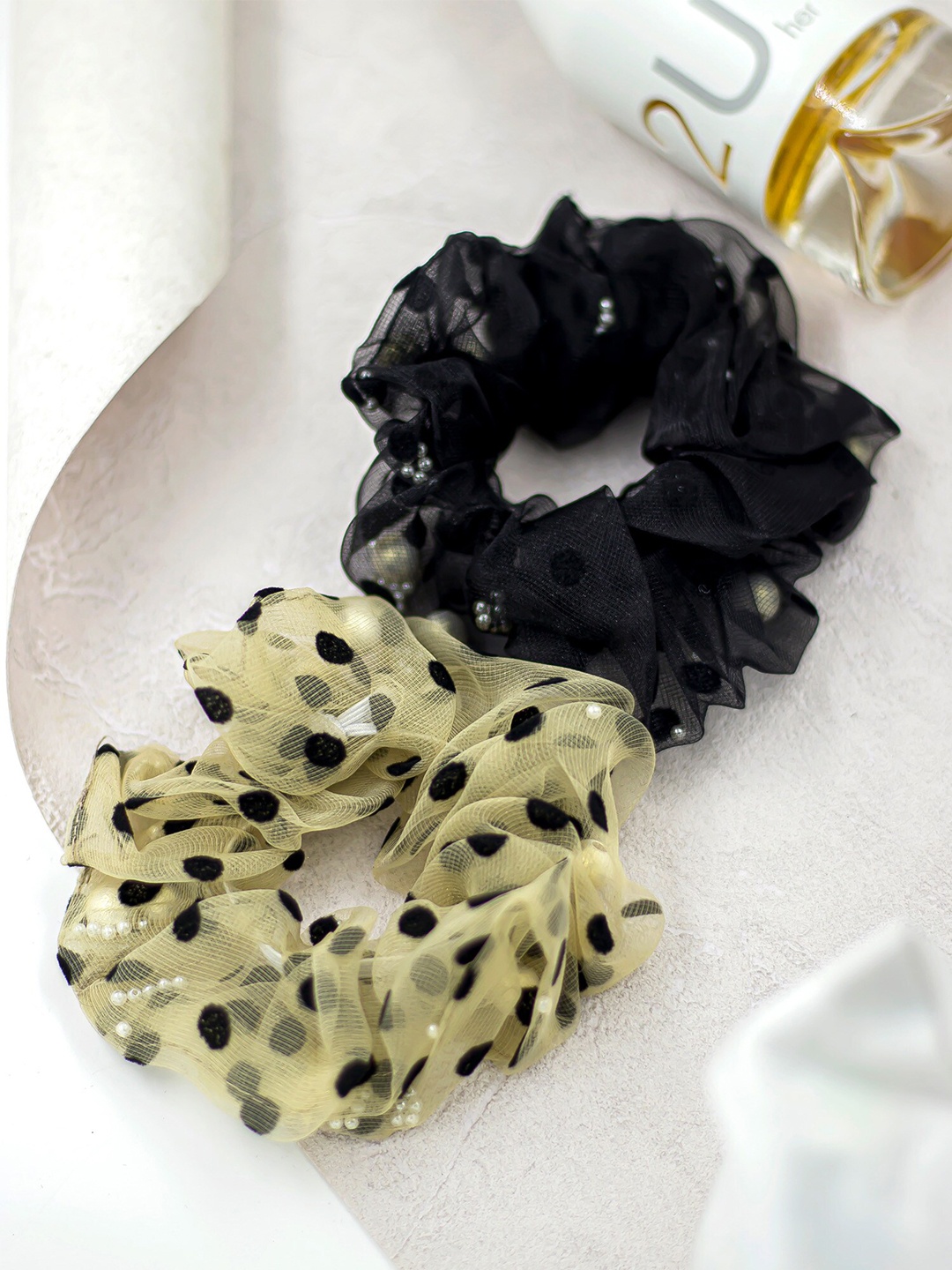 

Bellofox Pack of 2 Women Black & Yellow Printed Ponytail Holders