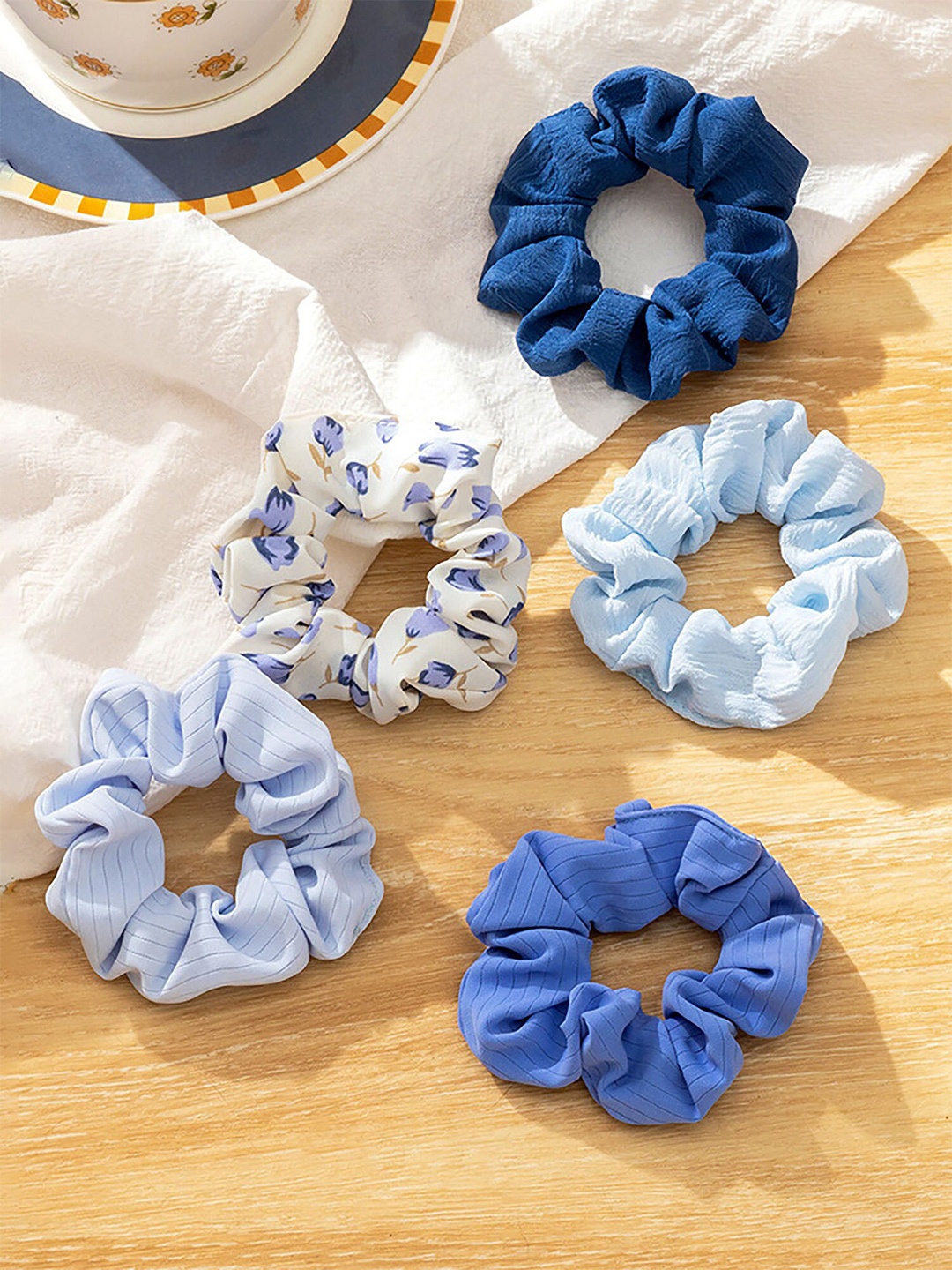 

Bellofox Women Blue & White Set of 5 Ponytail Holders