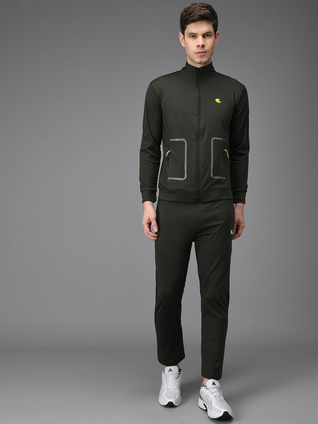 

Gallus Men Olive Green Regular Solid Tracksuits