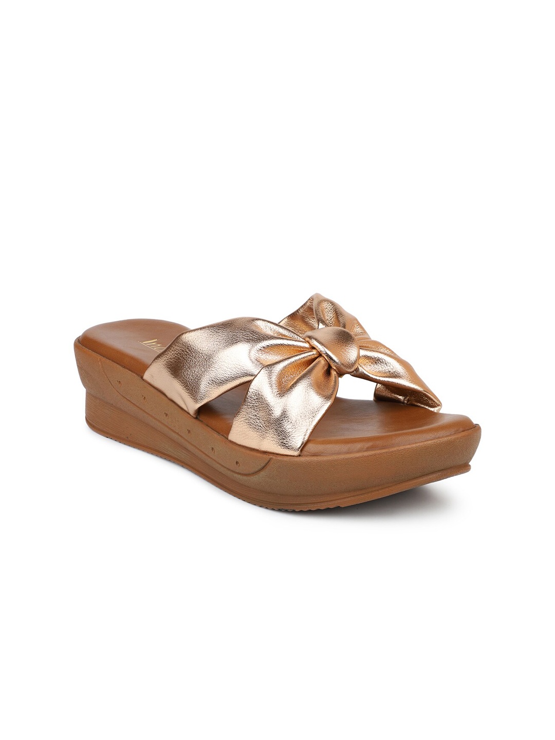 

Inc 5 Women Rose Gold-Toned Solid Wedge Sandals With Twisted Detail, Copper