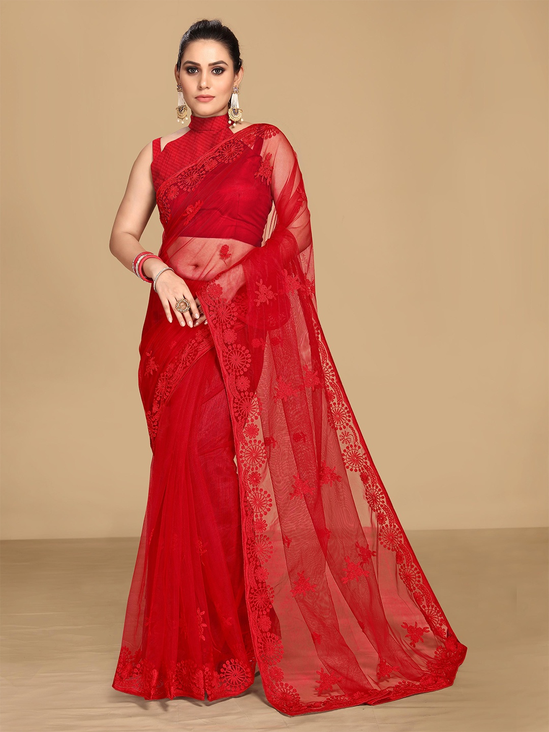 

VAIRAGEE Red Ethnic Motifs Embroidered Net Saree