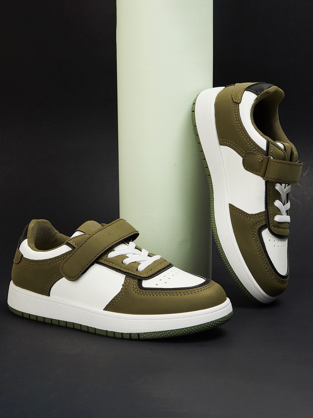 

Fame Forever by Lifestyle Boys Olive Green, White Sneakers