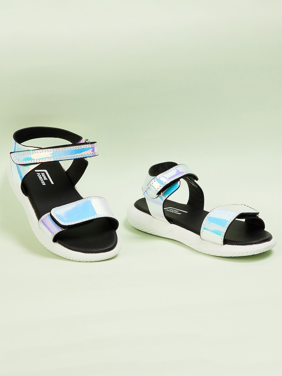 

Fame Forever by Lifestyle Girls Silver-Toned Colourblocked Flats