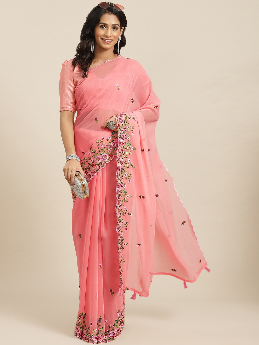 

Mitera Peach-Coloured Floral Beads and Stones Saree