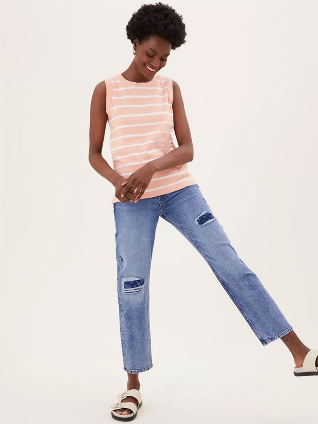 

Marks & Spencer Women Blue Relaxed Fit Highly Distressed Jeans